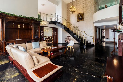 San Isidro, Limaのアパートメント