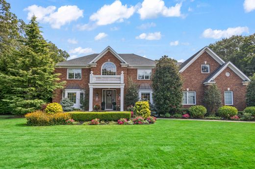 Luxury home in Nesconset, Suffolk County