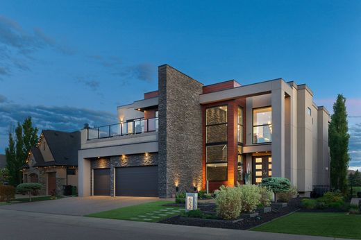 Detached House in Edmonton, Alberta