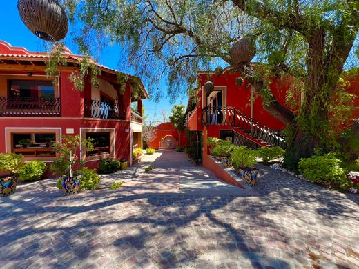 Detached House in Tequisquiapan, Querétaro