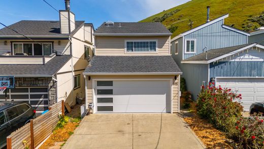 Detached House in Pacifica, San Mateo County