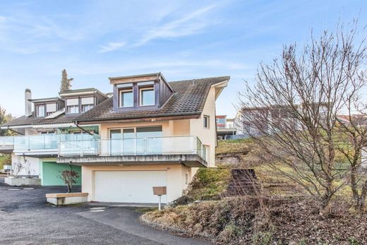 Luxus-Haus in Courtepin, Sense