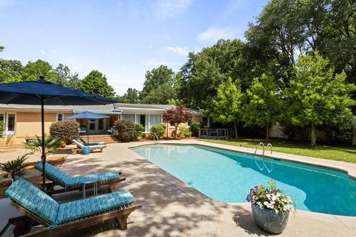 Luxury home in Greenville, Greenville County