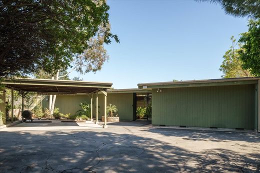 Detached House in Glendale, Los Angeles County
