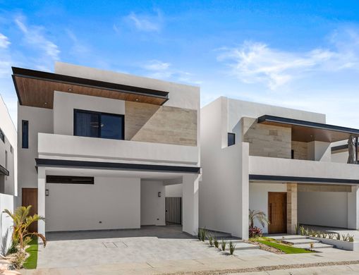 Casa Unifamiliare a Cabo San Lucas, Los Cabos