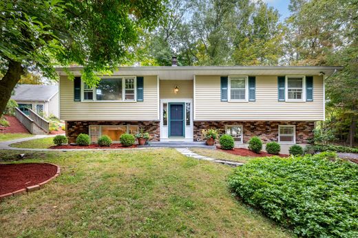 Detached House in South Salem, Westchester County