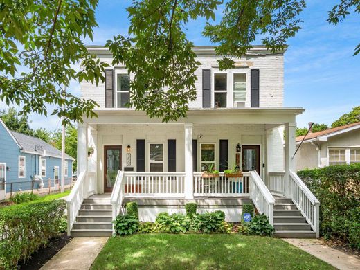 Luxury home in Columbus, Franklin County