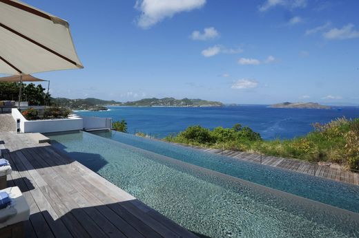 Villa for sale in Pointe Milou