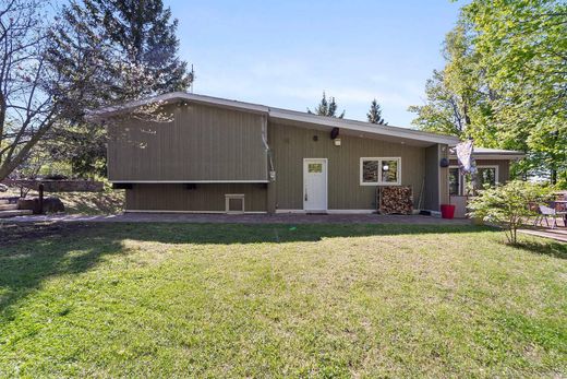 Μονοκατοικία σε Sainte-Adèle, Laurentides