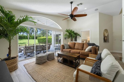 Detached House in Wellington, Palm Beach