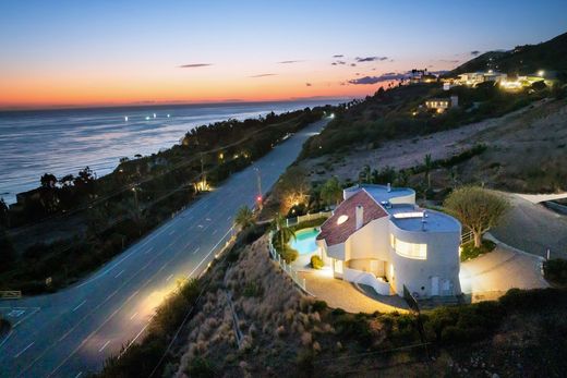 Detached House for sale in Malibu