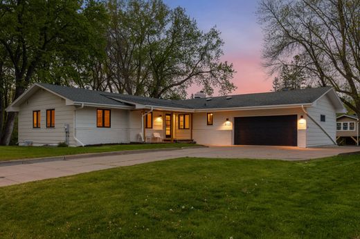 Detached House in Edina, Hennepin County