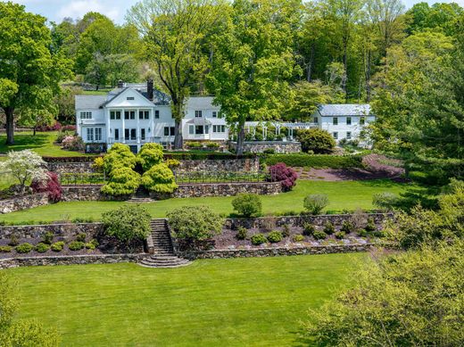 Detached House in Danbury, Fairfield County