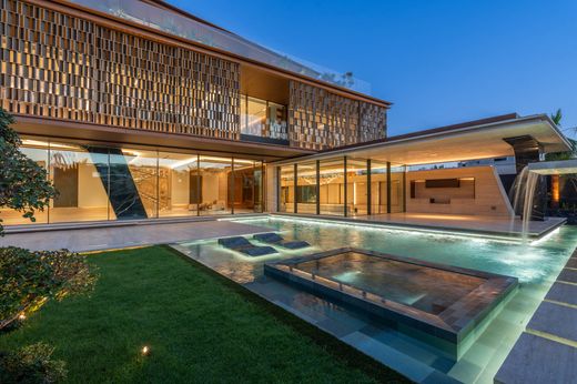 Villa in Dubai