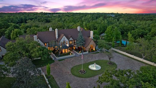 Luxury home in Oklahoma City, Oklahoma County