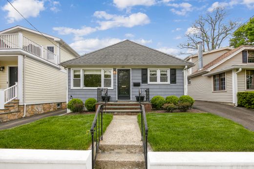 Detached House in Rye, Westchester County
