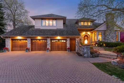 Casa Independente - Edina, Hennepin County