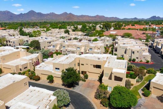 Townhouse in Scottsdale, Maricopa County