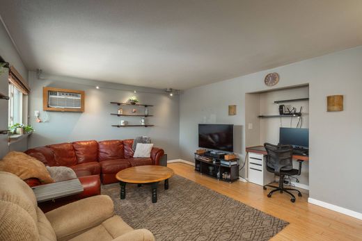 Apartment / Etagenwohnung in Denver, Denver County