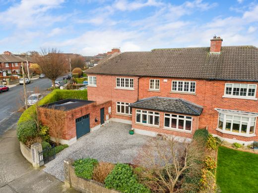 Detached House in Clonskeagh, Dublin City