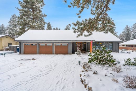 Luxury home in Bend, Deschutes County