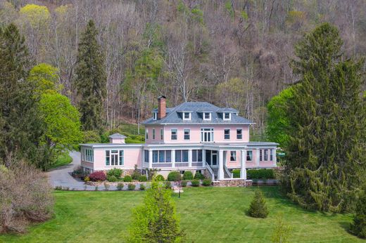 Detached House in Hot Springs, Bath County