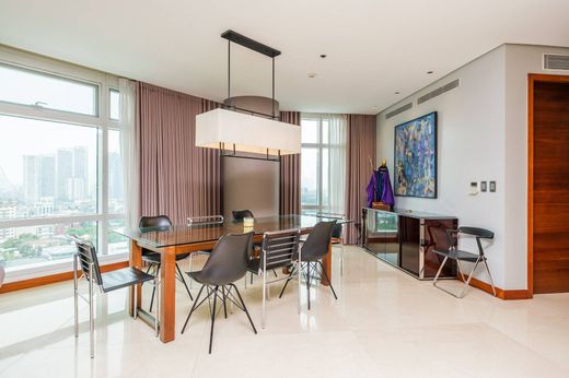 Apartment in Makati City, Southern Manila District