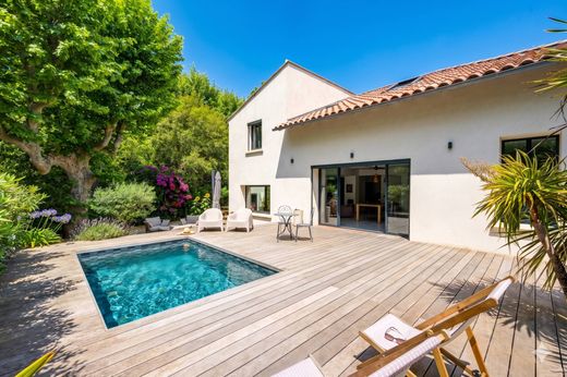Detached House in Aix-en-Provence, Bouches-du-Rhône