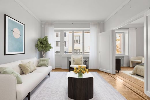 Apartment / Etagenwohnung in Helsinki, Uusimaa