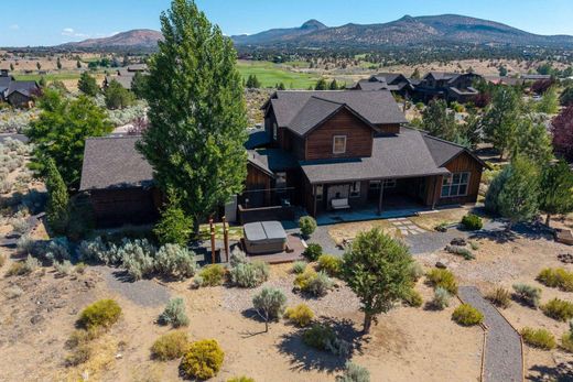 Luxury home in Powell Butte, Crook County