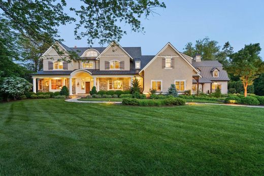 Luxury home in McLean, Fairfax County