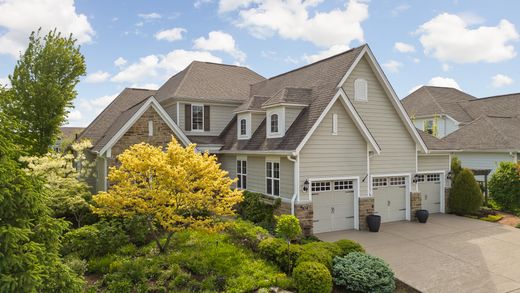 Detached House in Zionsville, Boone County