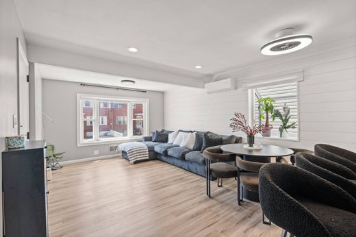 Luxury home in Bayonne, Hudson County