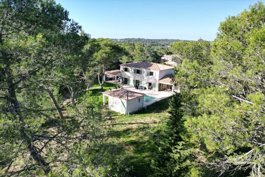 Detached House in Nîmes, Gard