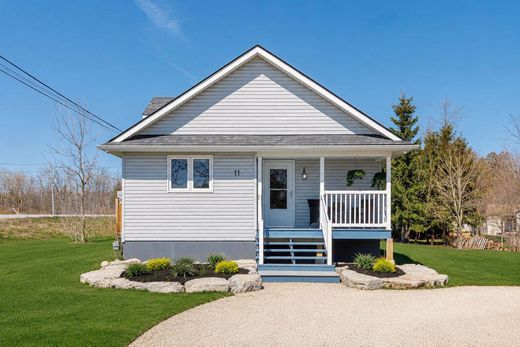 Detached House in Collingwood, Ontario