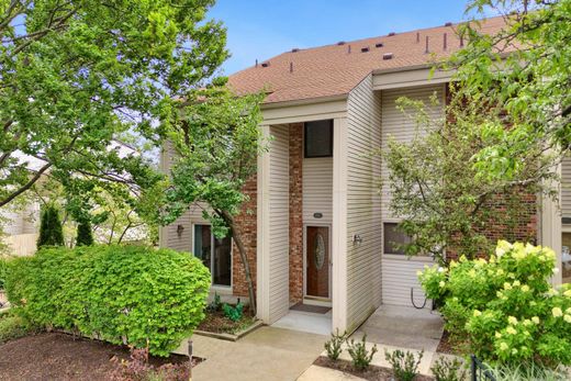 Townhouse in West Bloomfield Township, Oakland County