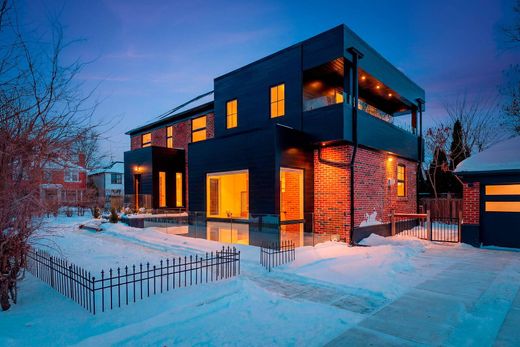 Detached House in Toronto, Ontario