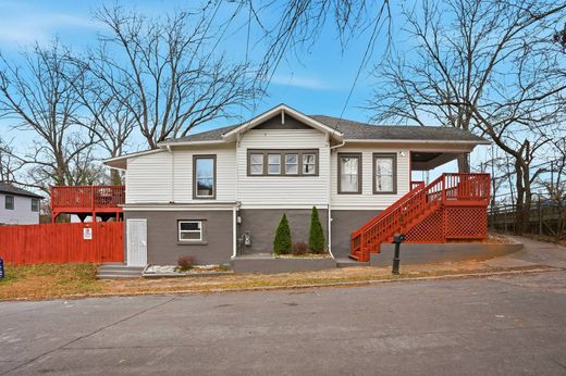 Detached House in Atlanta, Fulton County