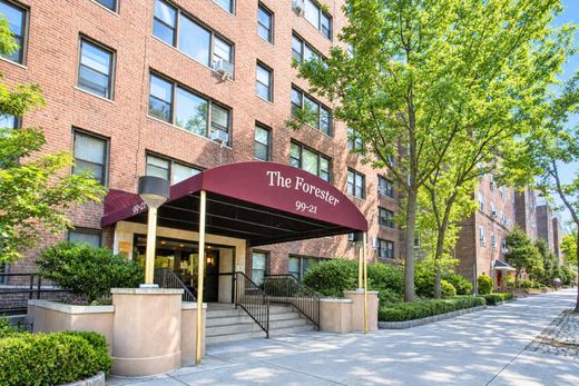 Luxury home in Forest Hills, Queens