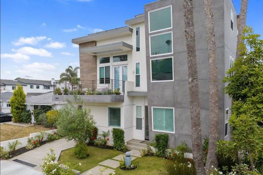 Townhouse in Redondo Beach, Los Angeles County