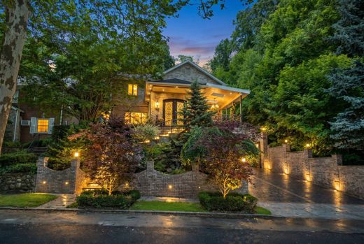 Luxus-Haus in Jamaica Estates, Queens County