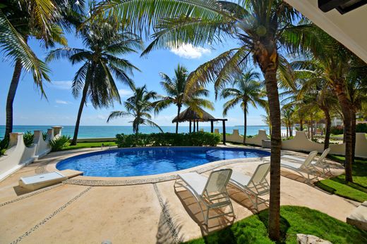 Detached House in Playa del Carmen, Quintana Roo, Solidaridad