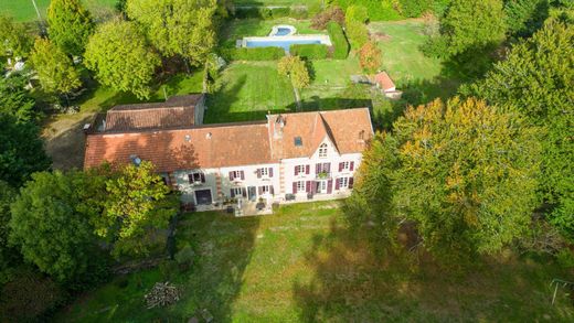 Casa Unifamiliare a Mazamet, Tarn