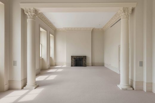 Duplex in London, Greater London