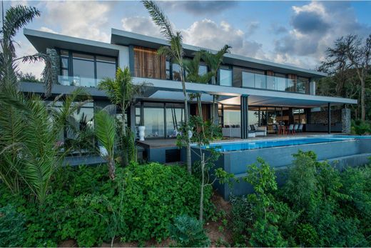 Luxury home in Ballito, iLembe District Municipality