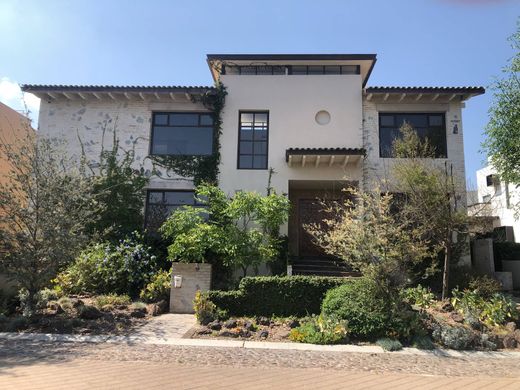 Vrijstaand huis in Santiago de Querétaro, Querétaro