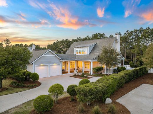 Detached House in WaterSound, Walton County