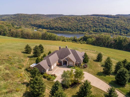 Detached House in Ebensburg, Cambria County