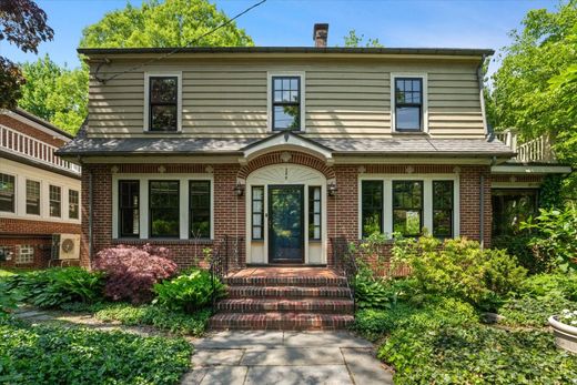 Detached House in Boston, Suffolk County