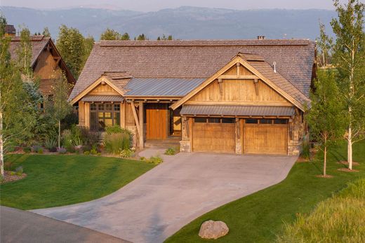 Luxury home in Driggs, Teton County